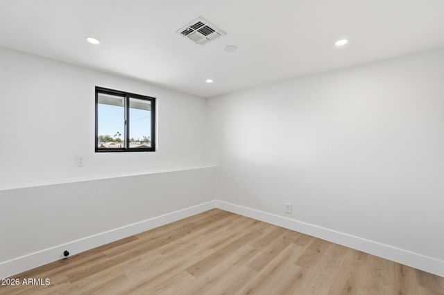 7625 N 39TH Avenue, Phoenix, AZ 85051