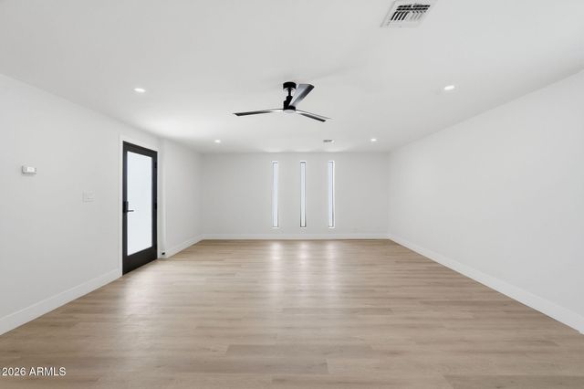 7625 N 39TH Avenue, Phoenix, AZ 85051