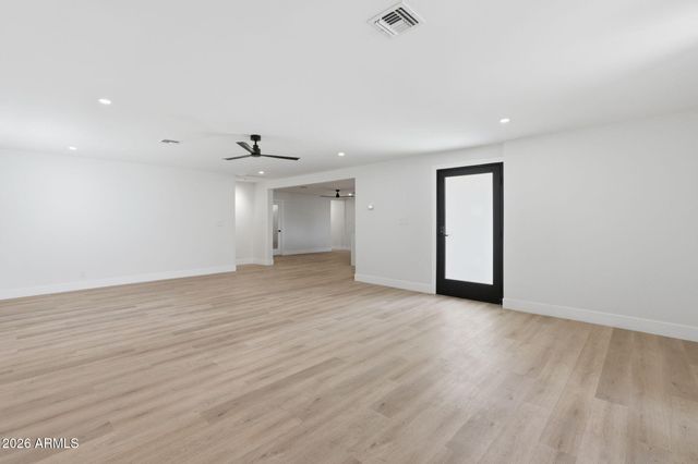 7625 N 39TH Avenue, Phoenix, AZ 85051