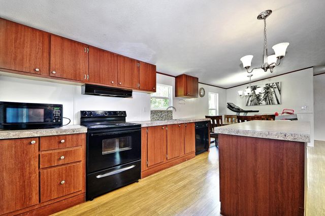 317 River Road, Angleton, TX 77515