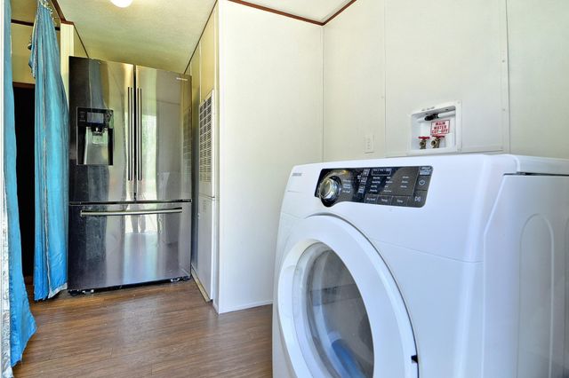 317 River Road, Angleton, TX 77515