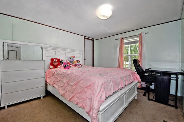 317 River Road, Angleton, TX 77515