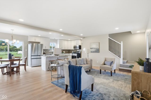 731 W 600 N, Whiteland, IN 46184