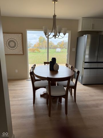 731 W 600 N, Whiteland, IN 46184