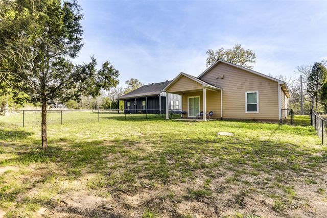5245 Bill Cody Circle, Log Cabin, TX 75148