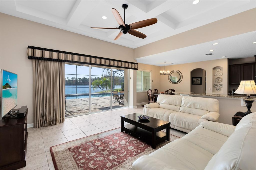 Image 11 of property listing at 9958 OAK QUARRY DRIVE, Orlando, FL 32832