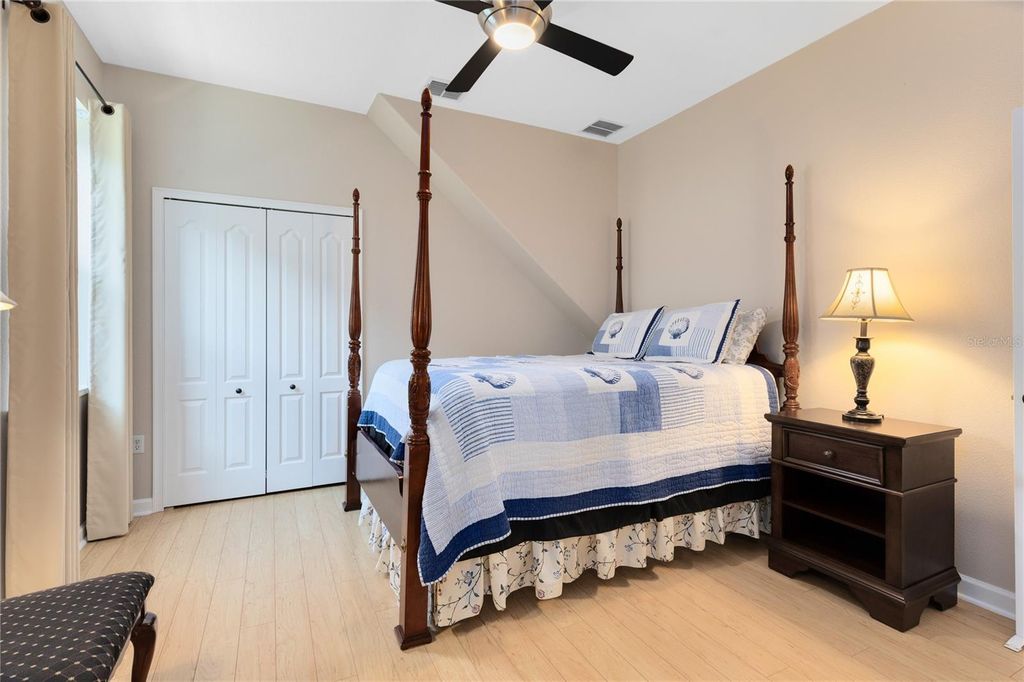 Image 29 of property listing at 9958 OAK QUARRY DRIVE, Orlando, FL 32832