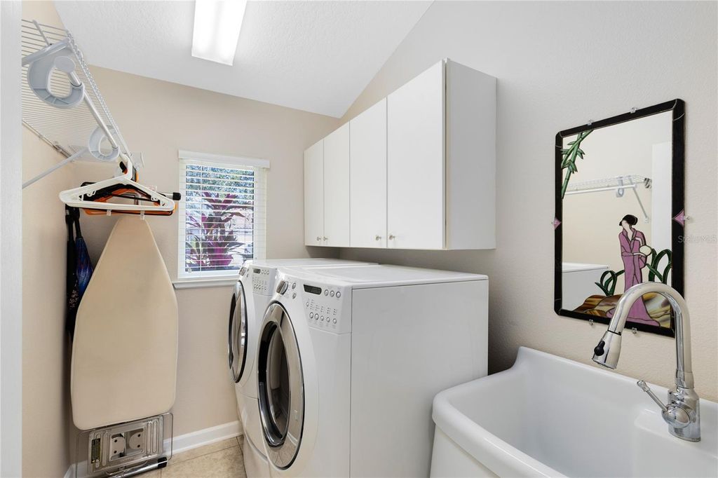 Image 30 of property listing at 9958 OAK QUARRY DRIVE, Orlando, FL 32832