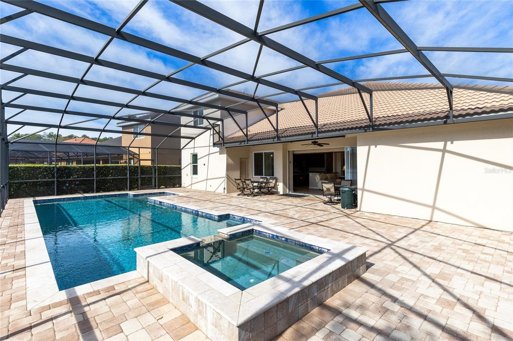 Image 40 of property listing at 9958 OAK QUARRY DRIVE, Orlando, FL 32832