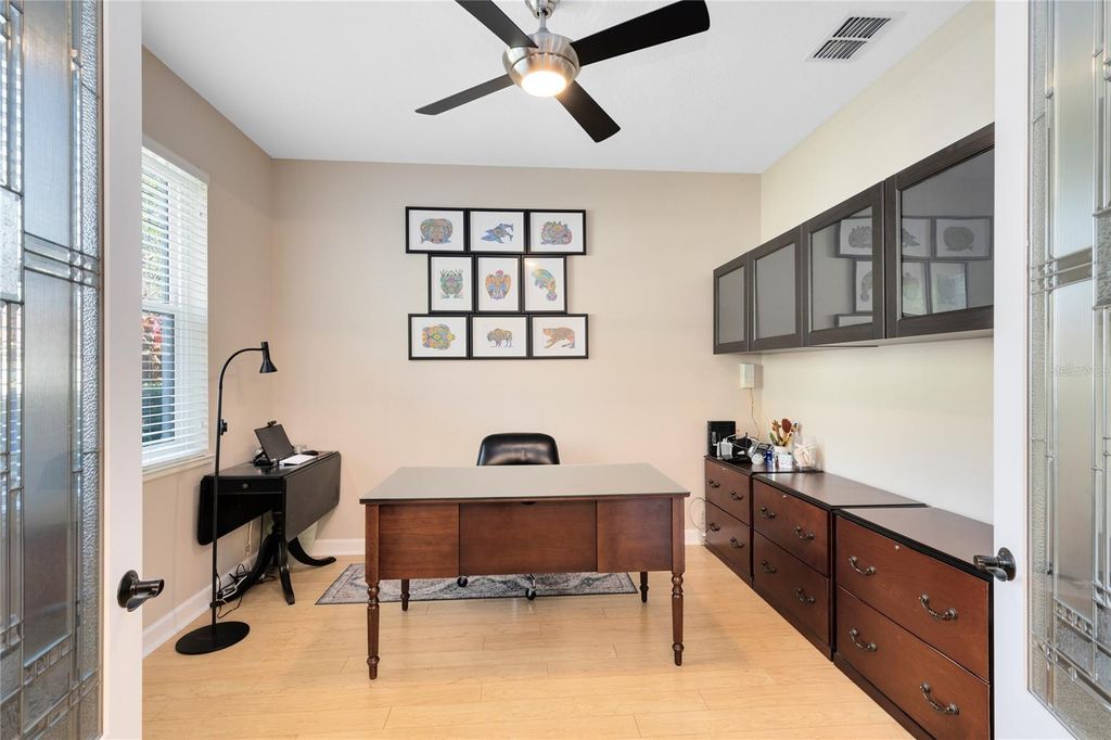 Image 7 of property listing at 9958 OAK QUARRY DRIVE, Orlando, FL 32832