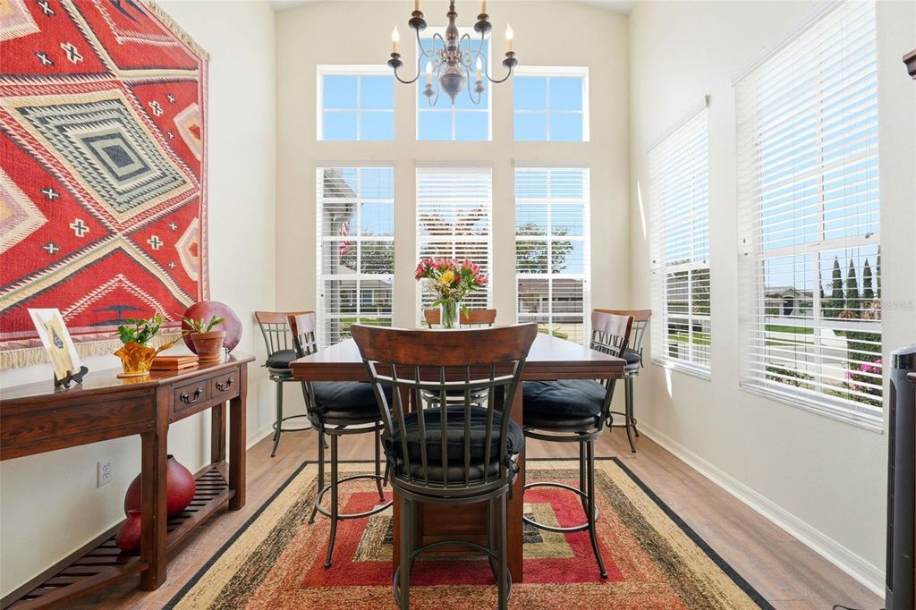 Image 12 of property listing at 5135 INDIAN OCEAN LOOP, Tavares, FL 32778