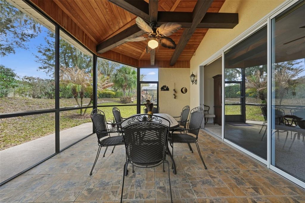 Image 23 of property listing at 5135 INDIAN OCEAN LOOP, Tavares, FL 32778