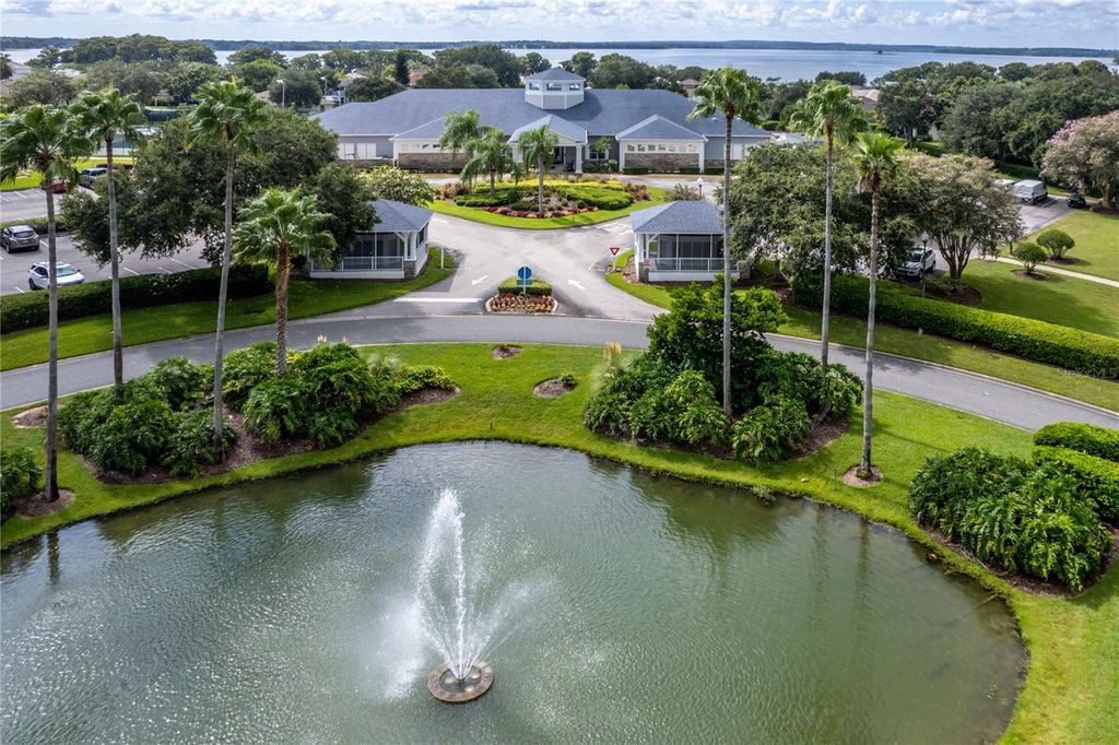 Image 66 of property listing at 5135 INDIAN OCEAN LOOP, Tavares, FL 32778