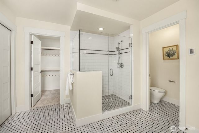 1447 26th Avenue NE, Issaquah, WA 98029