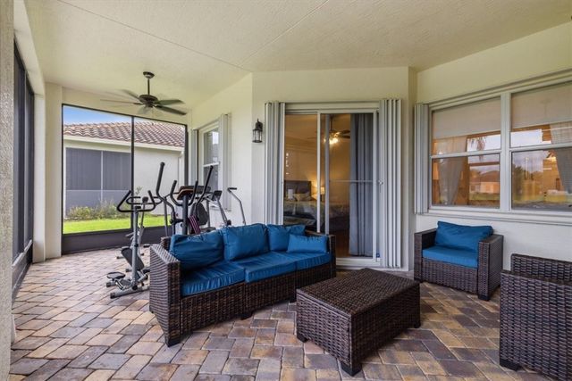 5566 55th Avenue, Vero Beach, FL 32967