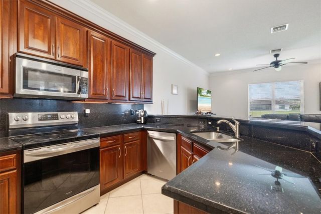 5566 55th Avenue, Vero Beach, FL 32967