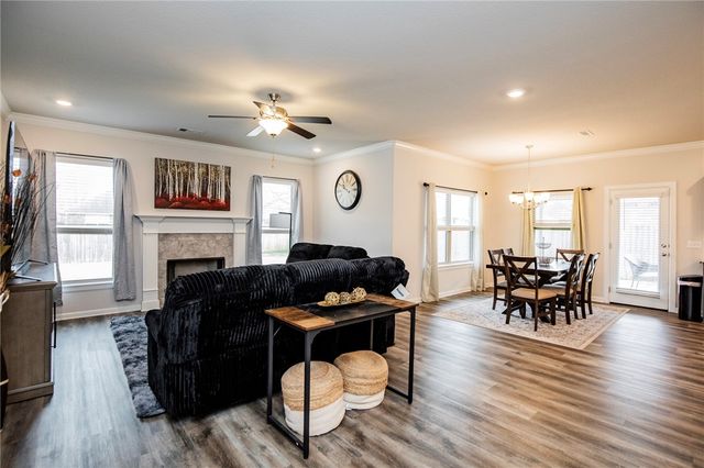 334 W Tyler Road, Farmington, AR 72730