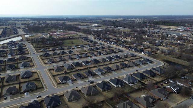 334 W Tyler Road, Farmington, AR 72730