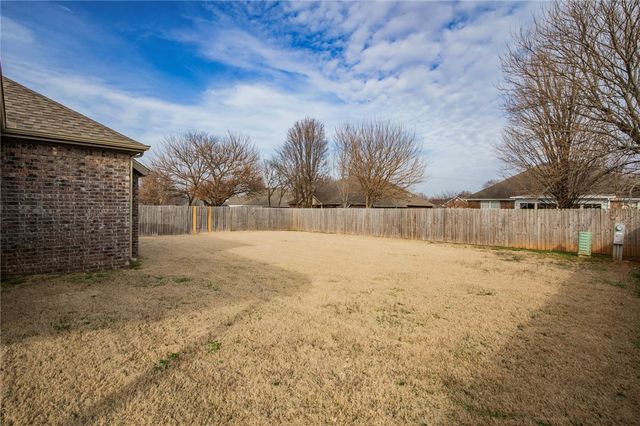 334 W Tyler Road, Farmington, AR 72730