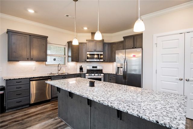 334 W Tyler Road, Farmington, AR 72730