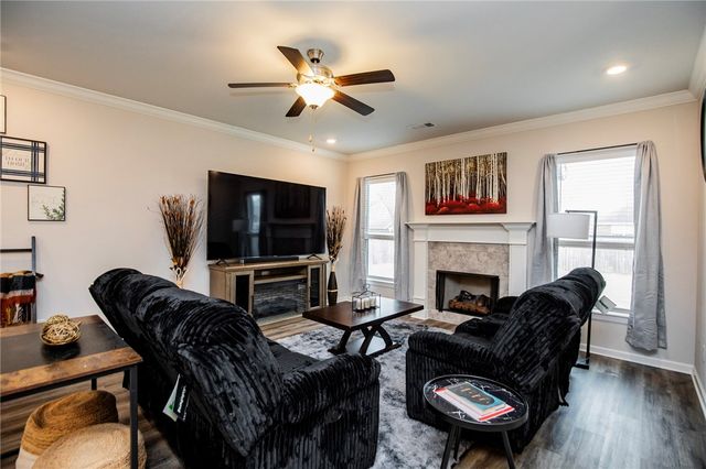 334 W Tyler Road, Farmington, AR 72730