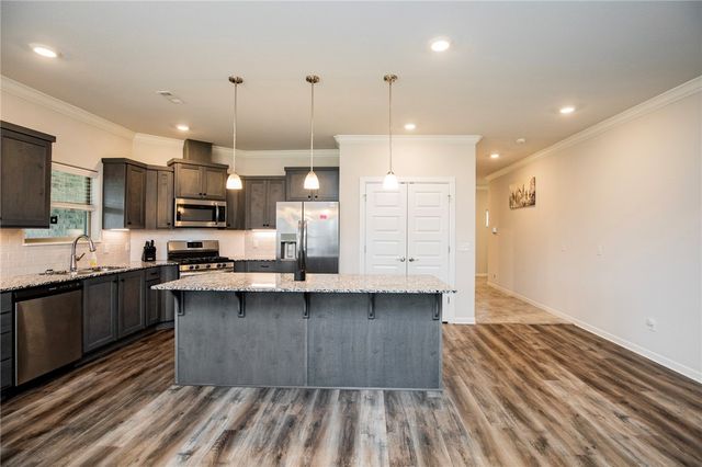 334 W Tyler Road, Farmington, AR 72730