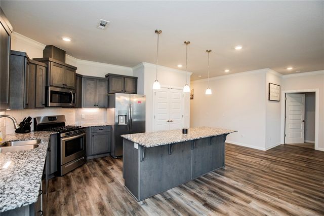 334 W Tyler Road, Farmington, AR 72730