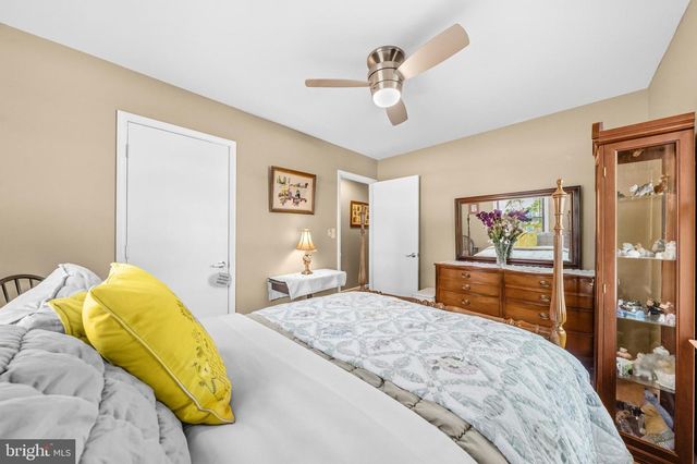 313 GREEN ARBOR DR, Fredericksburg, VA 22407