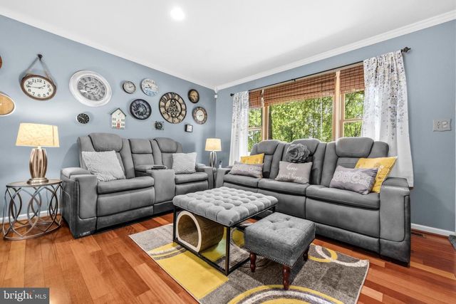 313 GREEN ARBOR DR, Fredericksburg, VA 22407