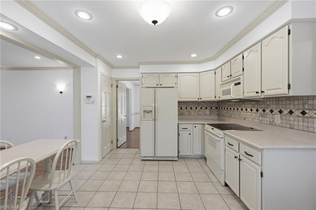 504 Bonsack CT, Chesapeake, VA 23322