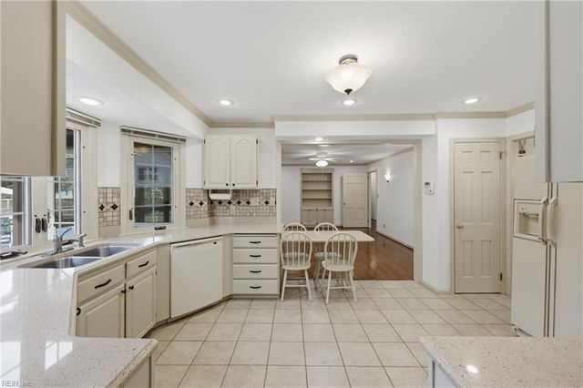 504 Bonsack CT, Chesapeake, VA 23322