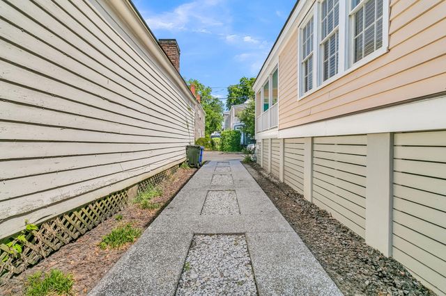 19 Ashton Street, Charleston, SC 29403