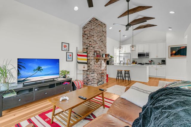 19 Ashton Street, Charleston, SC 29403