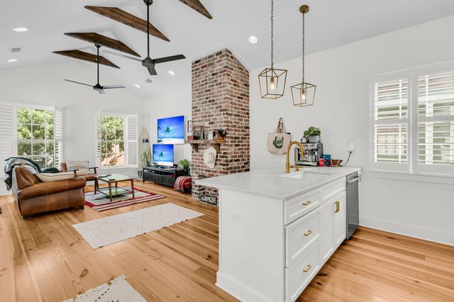 19 Ashton Street, Charleston, SC 29403