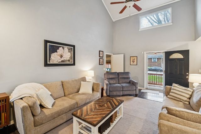 529 Jasmin Dr, Nashville, TN 37211