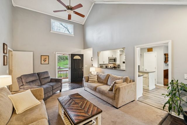 529 Jasmin Dr, Nashville, TN 37211