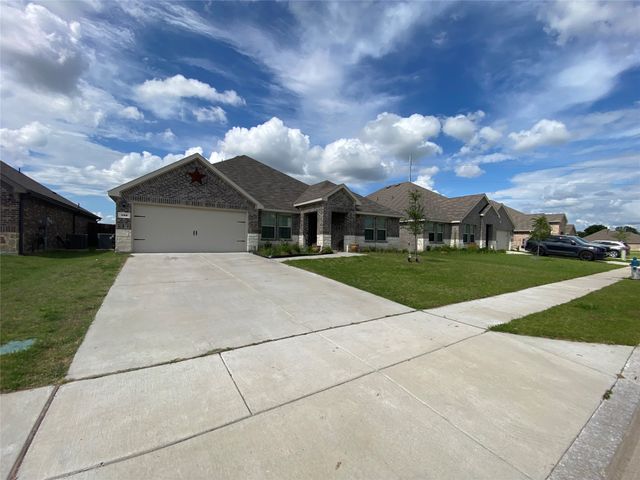 159 Mapleoak Drive, Caddo Mills, TX 75135