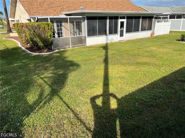1716 SE 6th ST, Cape Coral, FL 33990