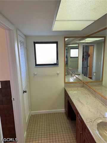 1716 SE 6th ST, Cape Coral, FL 33990