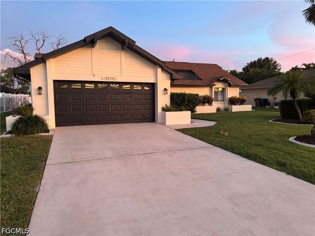 1716 SE 6th ST, Cape Coral, FL 33990