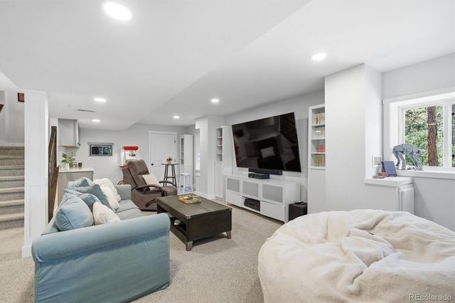 1614 Gore Drive, Larkspur, CO 80118