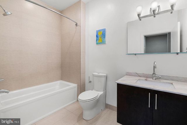 884 N LAWRENCE ST, Philadelphia, PA 19123