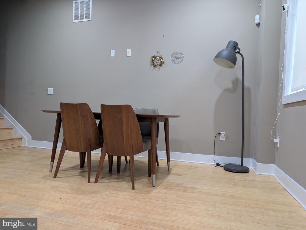 884 N LAWRENCE ST, PHILADELPHIA, PA 19123 — photo 2