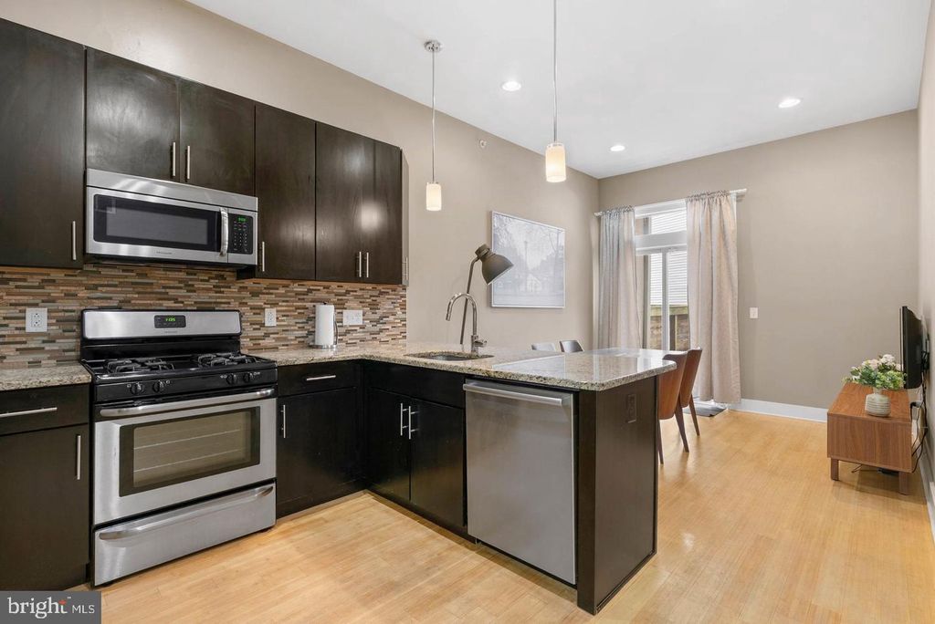 884 N LAWRENCE ST, PHILADELPHIA, PA 19123 — photo 5