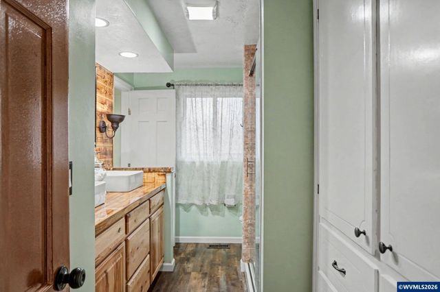 1586 Ewald Av SE, Salem, OR 97302