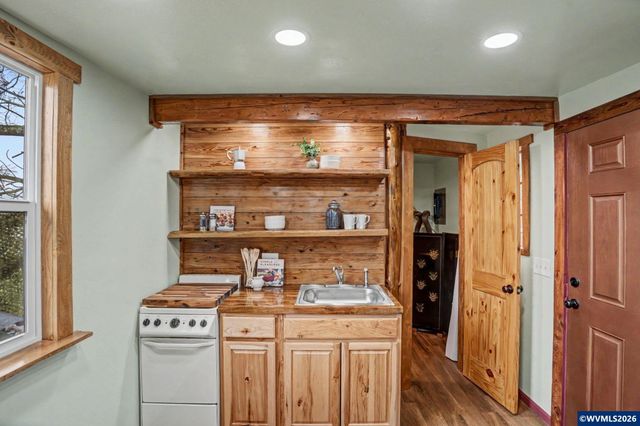 1586 Ewald Av SE, Salem, OR 97302