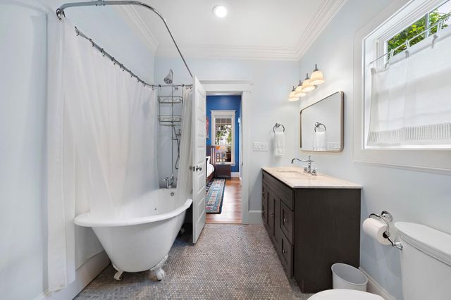 2019 Crockett Street, Houston, TX 77007