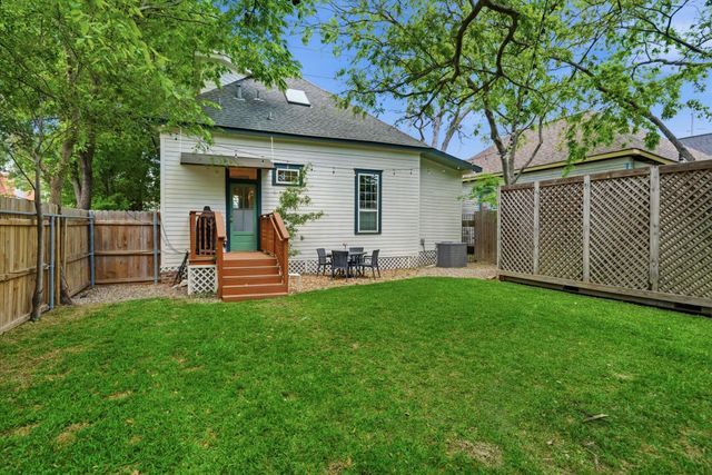 2019 Crockett Street, Houston, TX 77007