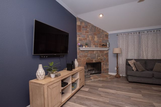 6305 Pool View Drive, Dallas, TX 75249