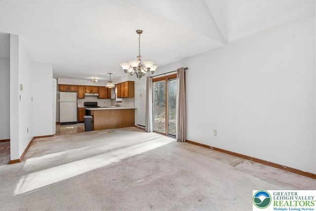 2144 Hill Road, Chestnuthill Twp, PA 18330